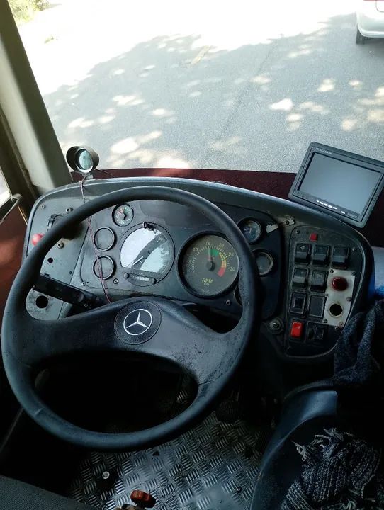 Exelente onibos ciferal mercedes 14 18 uma jóia de onibus economico  - Foto 8