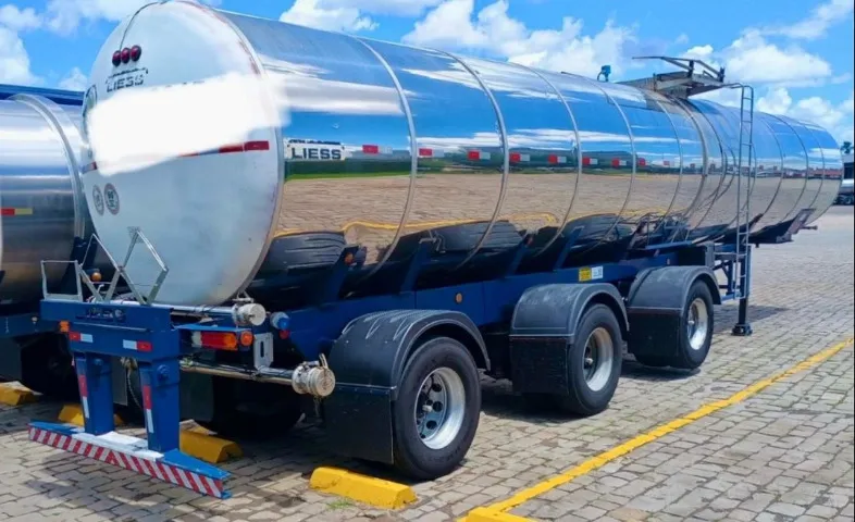 Carreta Tanque Inox Liess 1+1+1 ano 2006