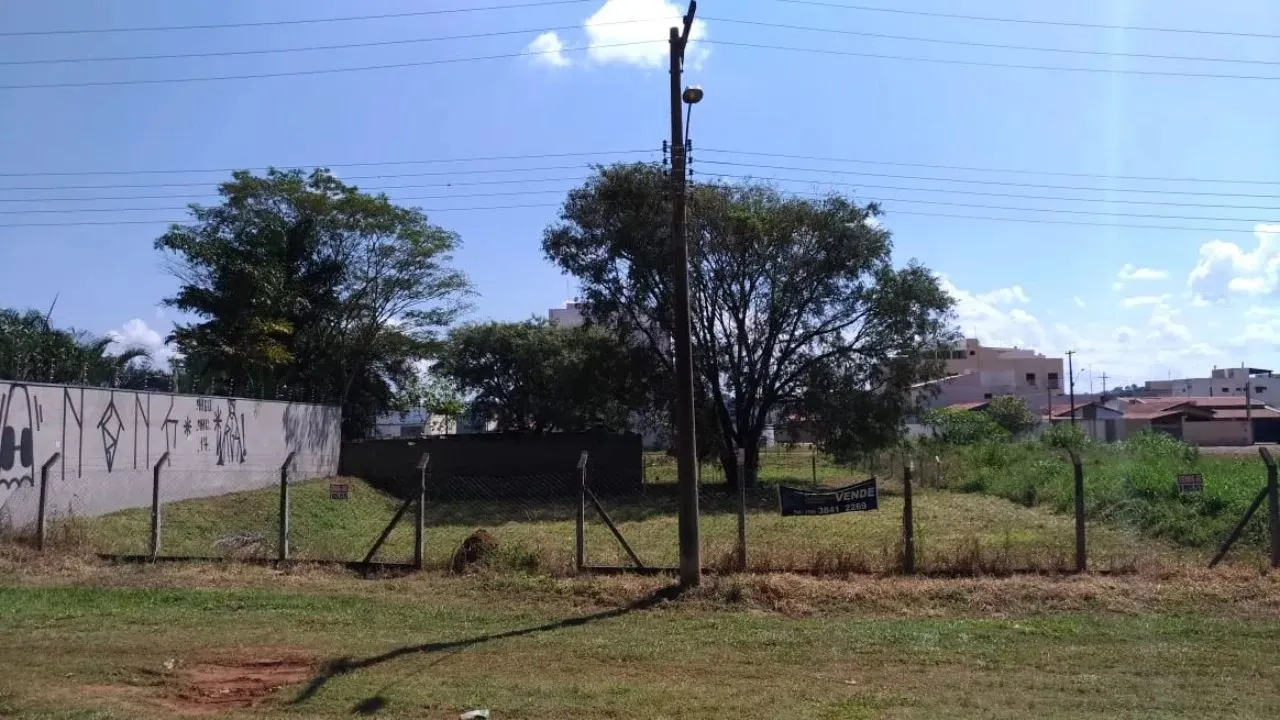 Terreno à venda em Mogi Guaçu-SP, no bairro Imóvel Pedregulhal com 495,00 m² de área!