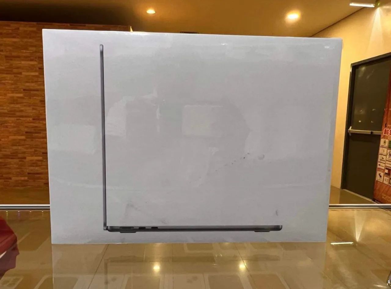 MacBook Air M4 13.6 2025