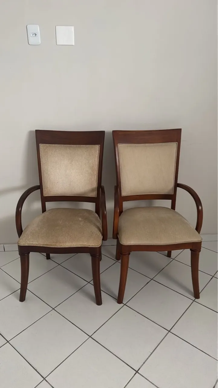 2 cadeiras presidente de madeira maciça