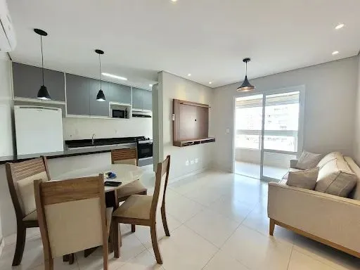 Apto para Locação Canto do Forte NOVO! 02 Dorm (01 suíte) 01 vaga - mobiliado R$ 3.900,00