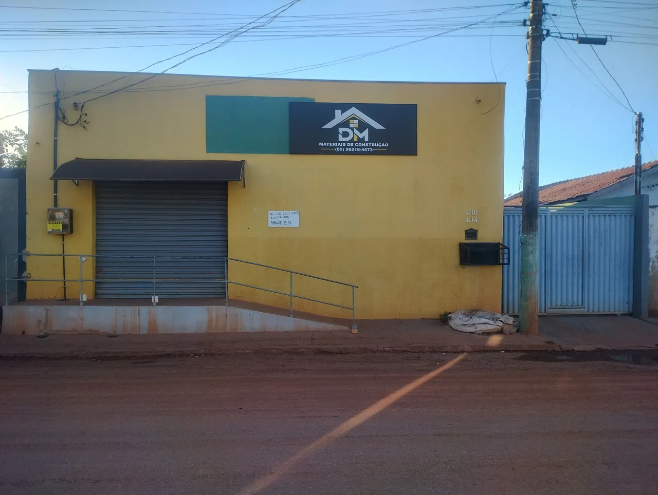 Vende -se comercial com casa bairro ouro verde várzea grande 
