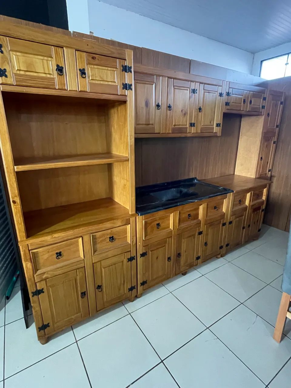 Cozinha modulada madeira maciça  - Foto 4