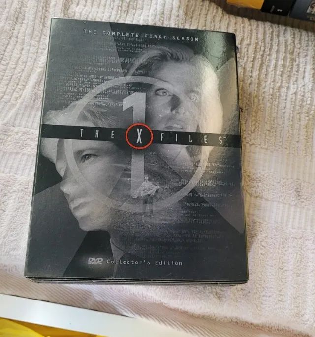Kit DVDs 2 temporadas X-Files - Foto 3