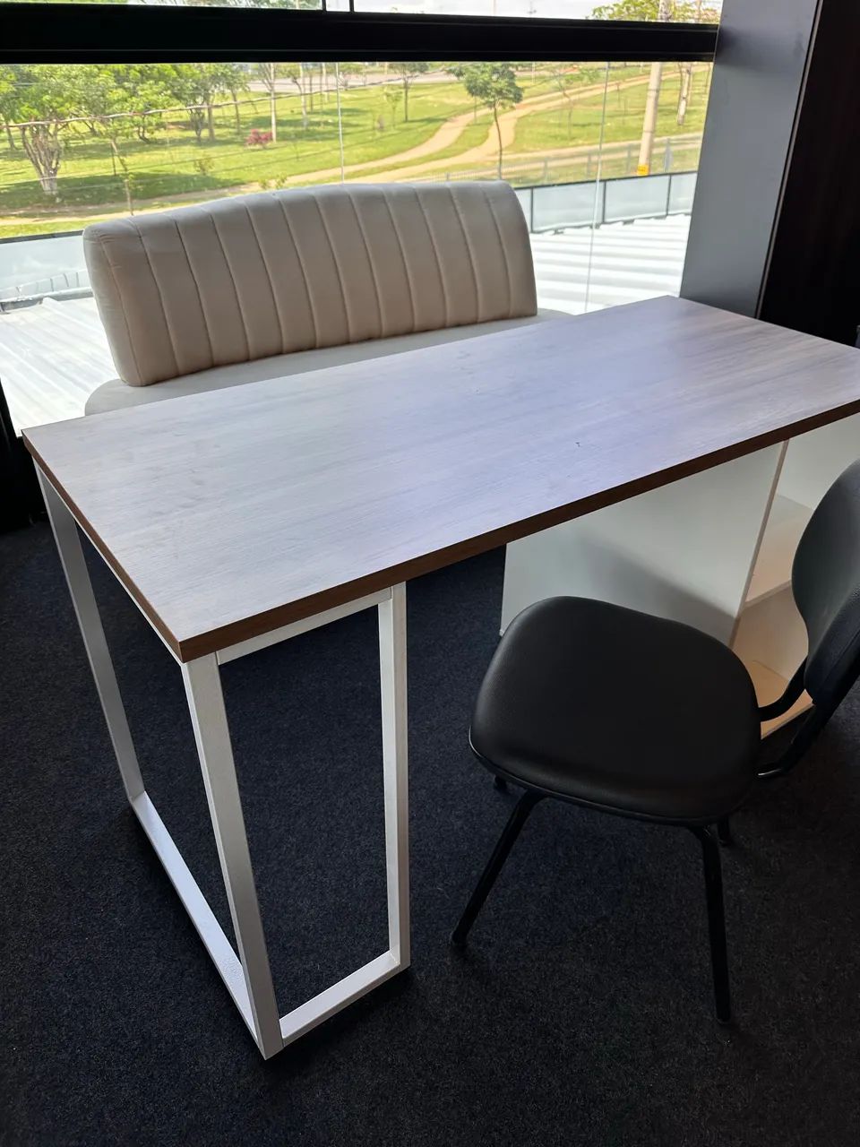 MESA VIENA DE ESCRITÓRIO COM GAVETAS E NICHO  - LOJA IKONMIXOFFICE  - Foto 2