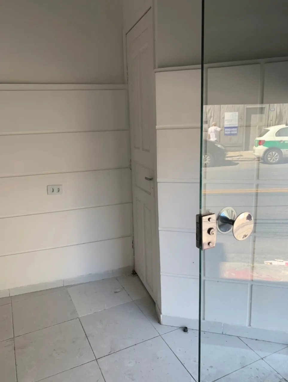 Loja 25 m2 na rua Jacui, bairro Floresta, BH/MG