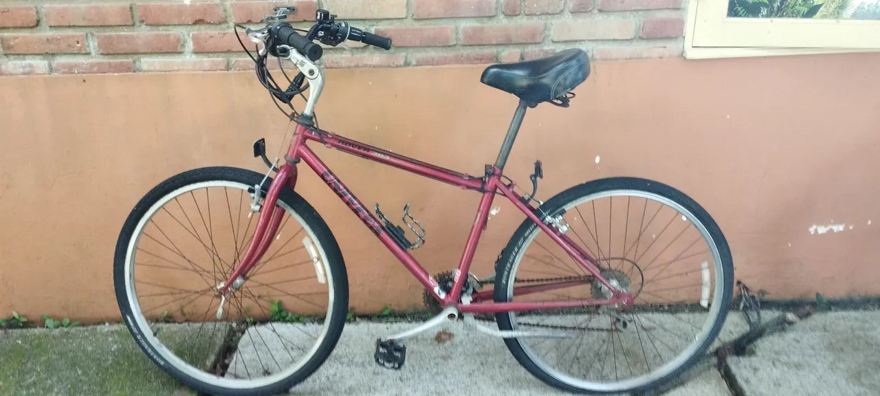 Bicicleta Rover para Passeios e Trilhas Leves