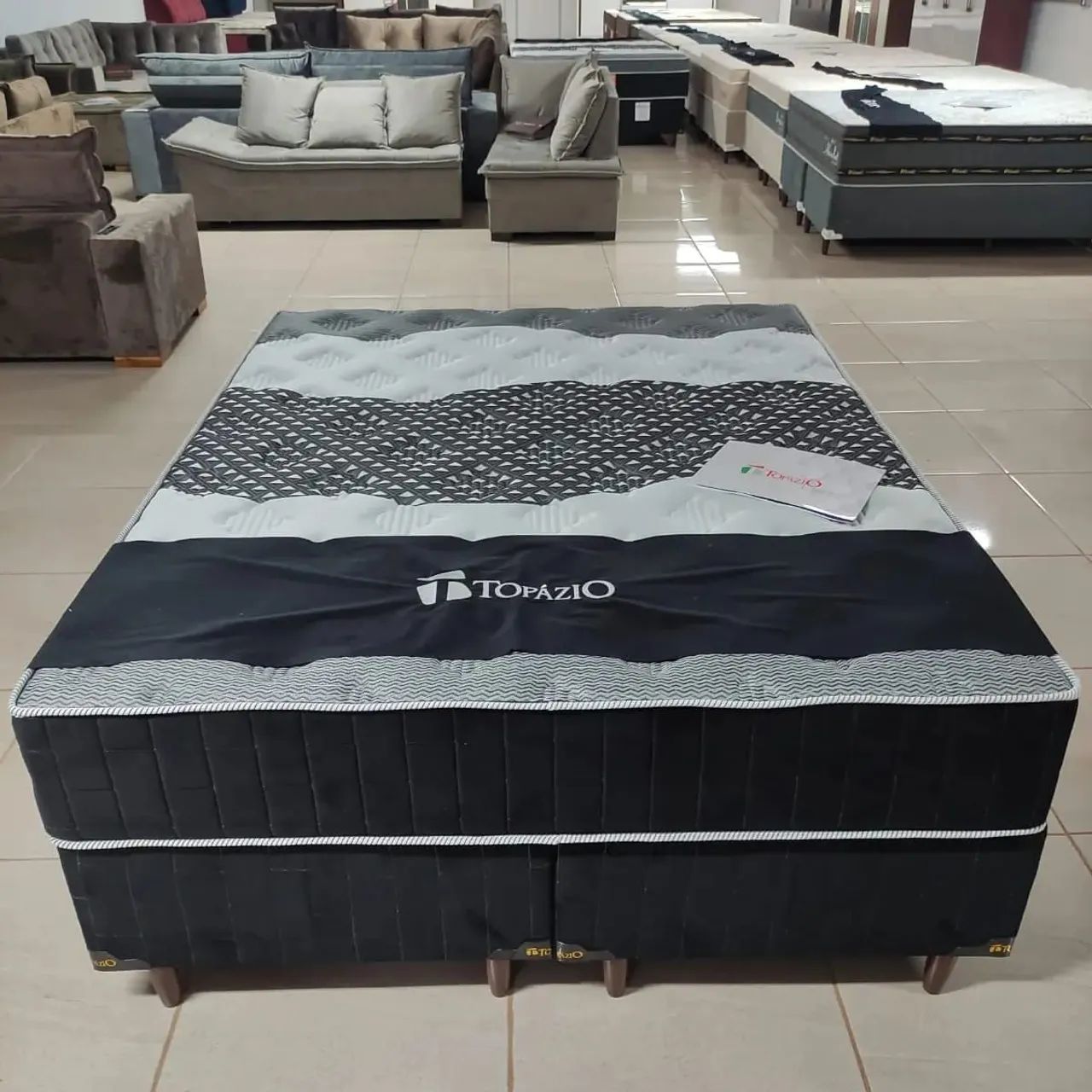 Cama queen size com colchão 100% de espuma selada de 45