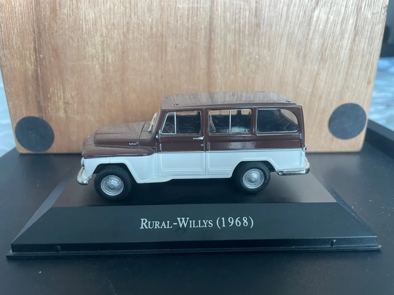 Miniatura Rural Willys (1968)