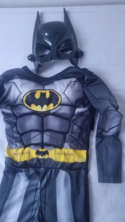 Fantasia de Batman e homem aranha para menino