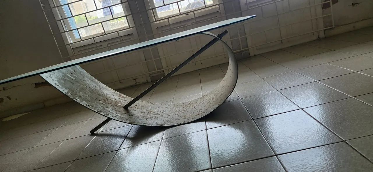 Mesa de Centro em Metal com Tampo de Vidro - Foto 2