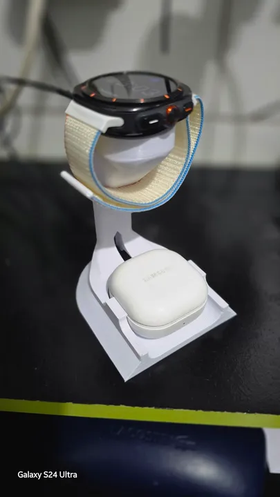 Base para carregamento simultâneo de smartwatch e fone de ouvido