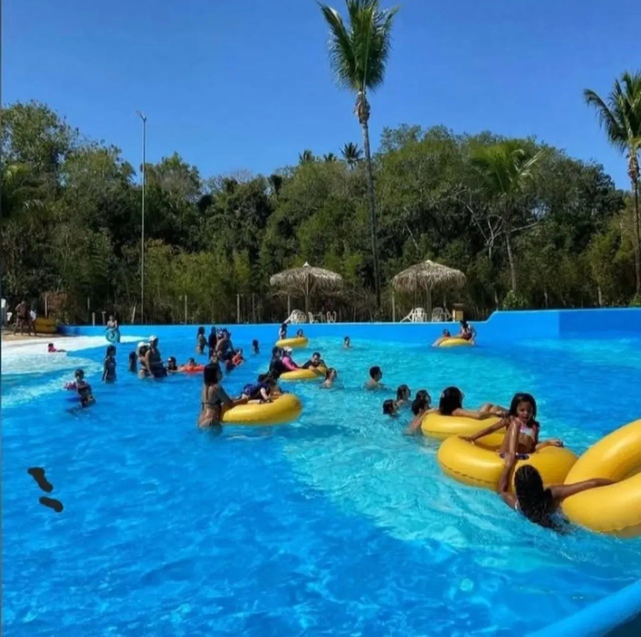 TRES CASAS GUARAPARI C/ LAGOA e DECK P/ PESCA - Foto 4