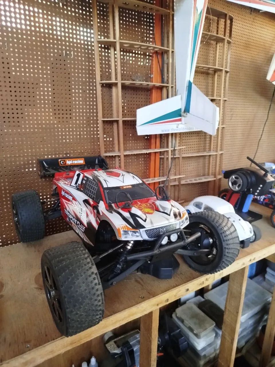 Automodelo  HPI 1/8 Trophy Truggy Elétrica 