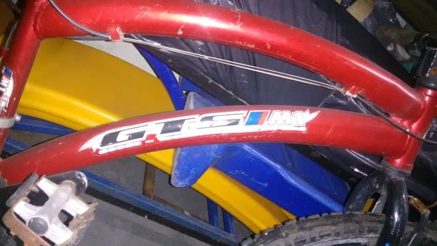 Bicicleta aro 26 - Vermelha - Foto 4