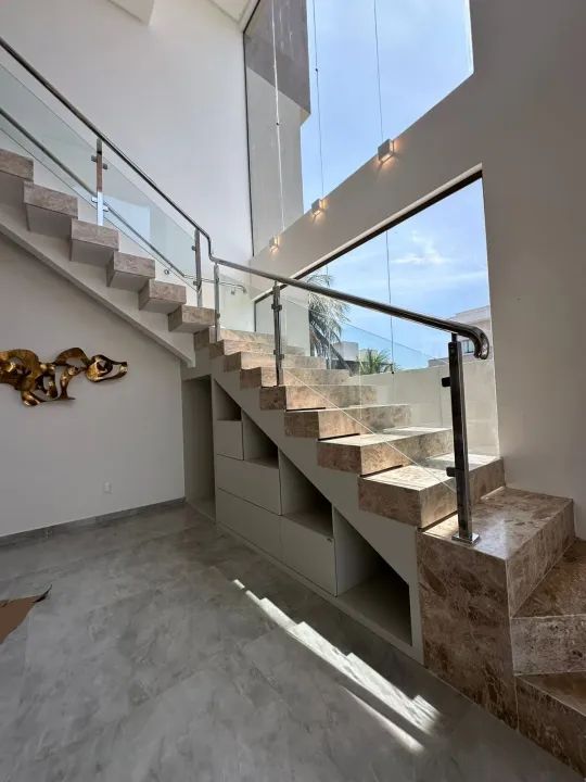 Imóvel para aluguel possui 400 metros quadrados com 4 quartos - Foto 2