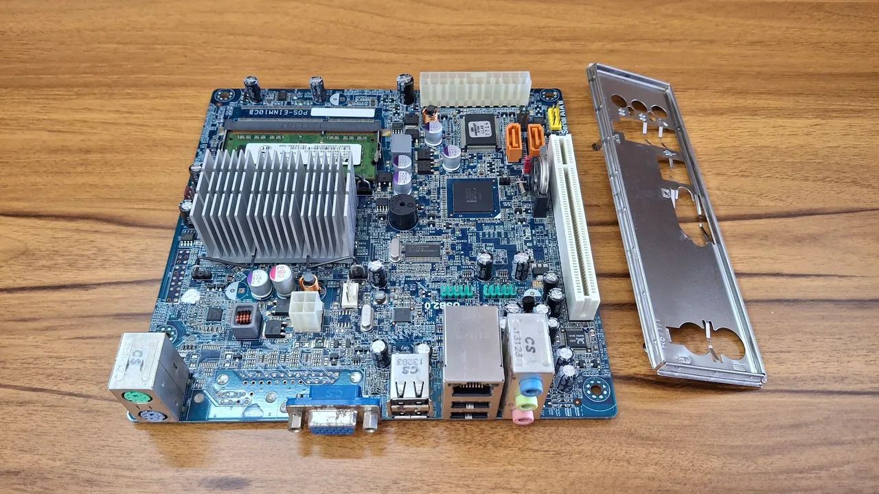 Placa-Mãe Positivo Intel Atom D525 Dual Core 2GB de RAM - Foto 2