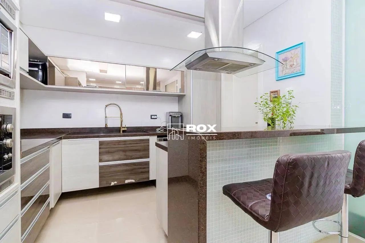 Casa mobiliada, em condomínio, 4 suítes para alugar - Santa Cândida - Curitiba/PR - Foto 9