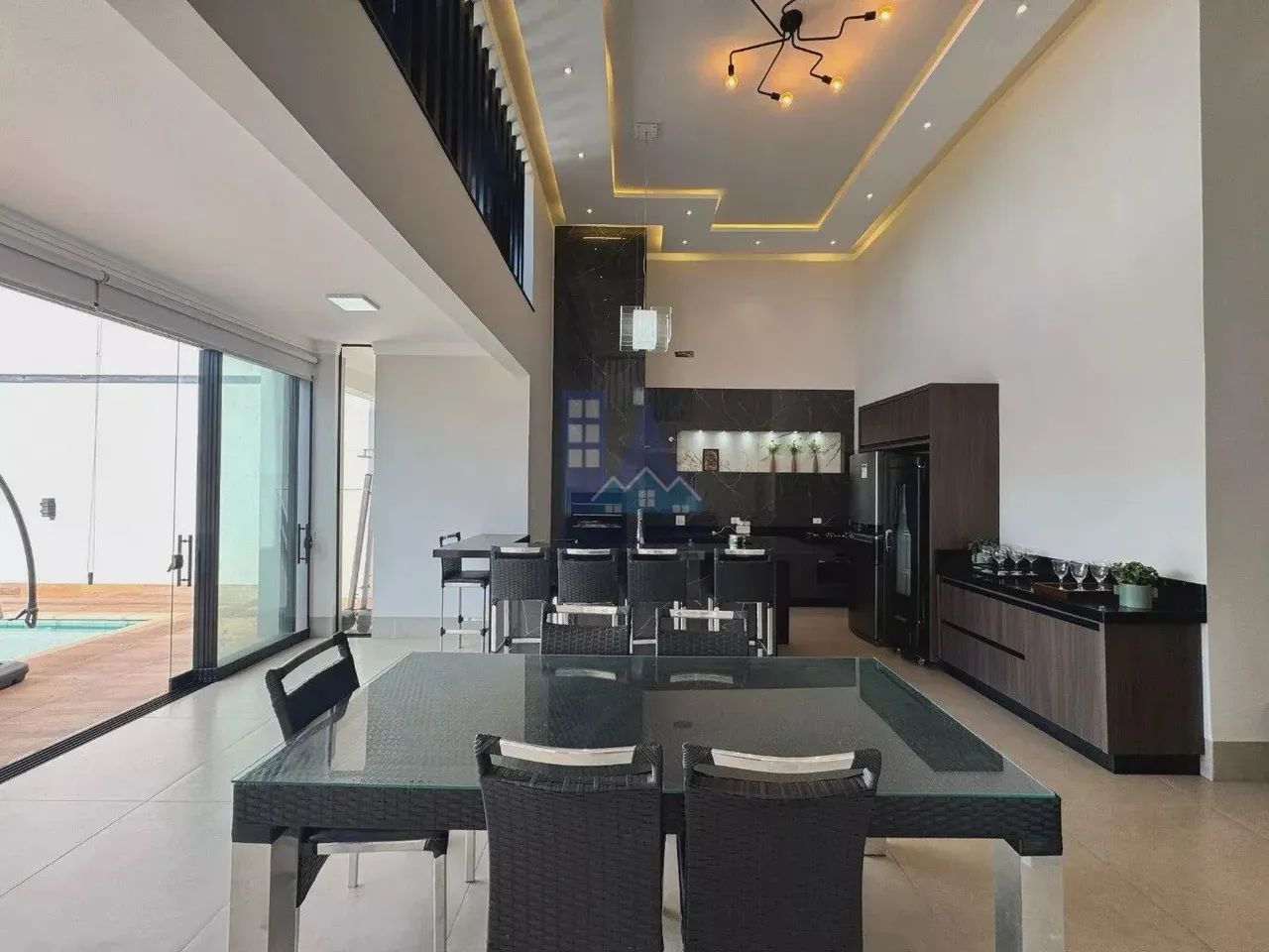 Sobrado mobiliado a venda com 3 suítes, piscina, cozinha gourmet com churrasqueira em Port - Foto 4