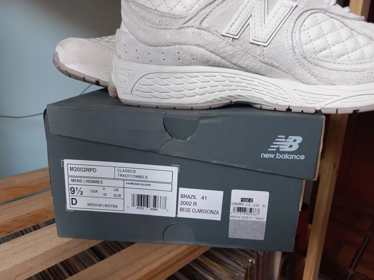 Tênis New Balance 2002r  - Foto 2