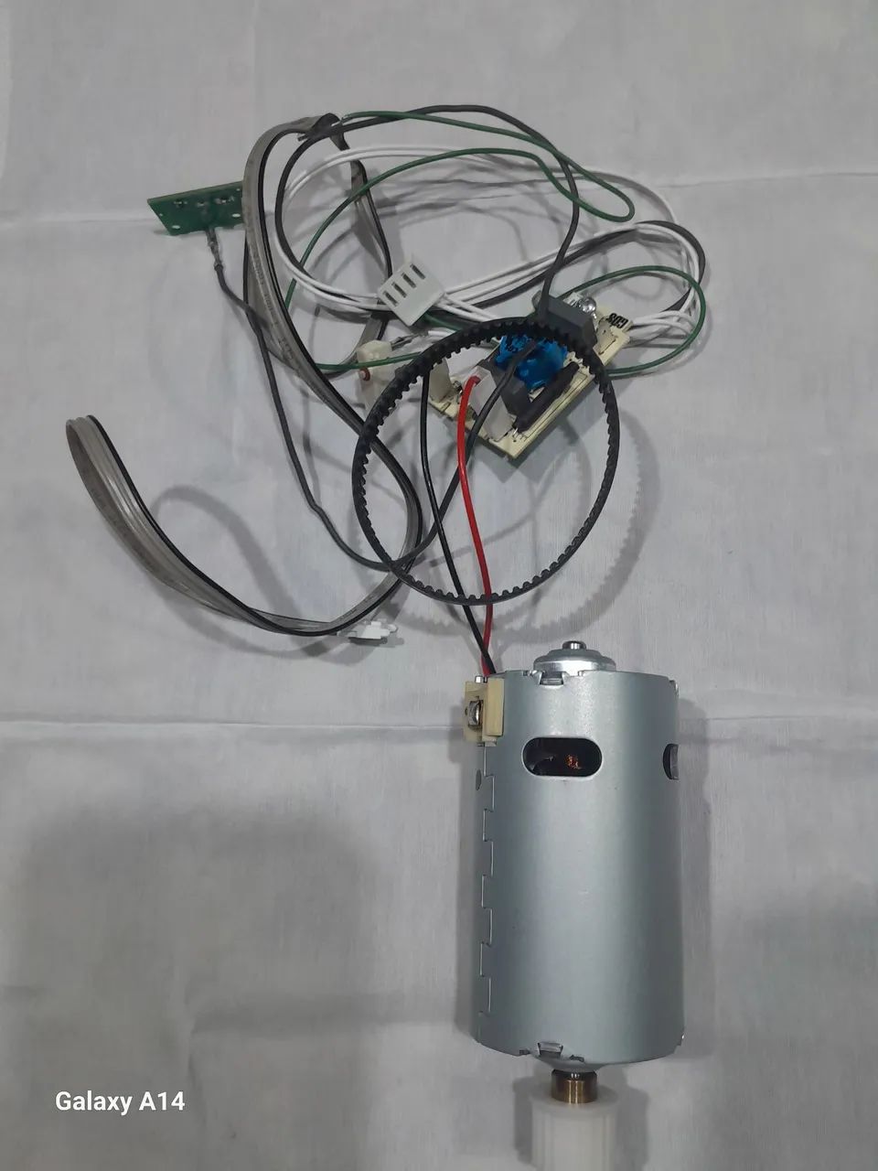 Vendo motor moinho cafeteira Delongui 220 V - Foto 2