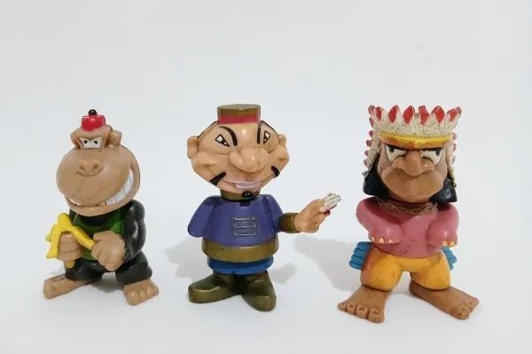 Lote Raras  Miniaturas Circo Mix dos Anos 90 Conservado - Medindo 6cm cada 