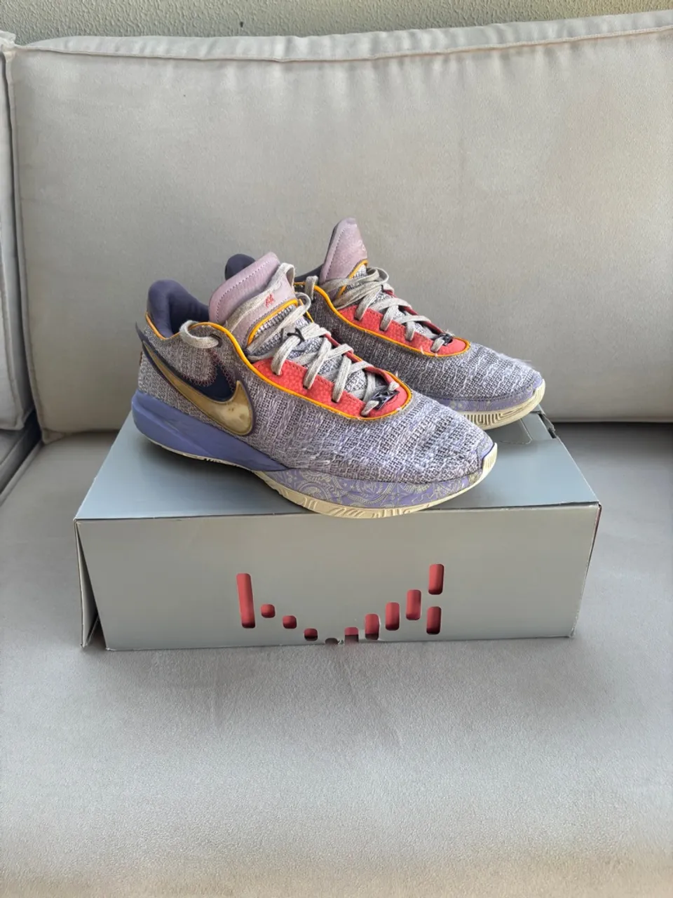 Tênis Nike LeBron XX - Edição Especial