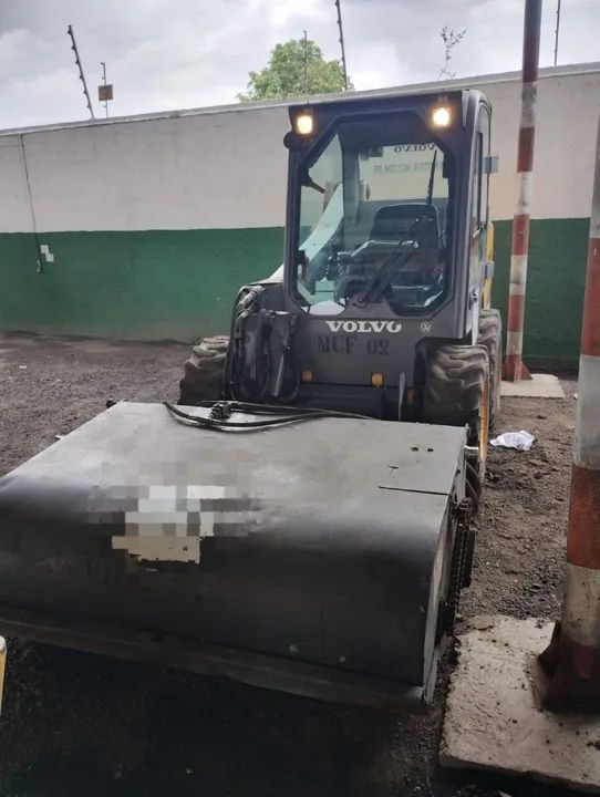 MINI CARREGADEIRA MODELO MC 70C ANO 2014 - Foto 4