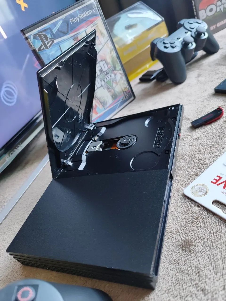 Play 2, Playstation 2 com mais de 100 jogos, praticamente novo(faço envio e aceito cartão) - Foto 4