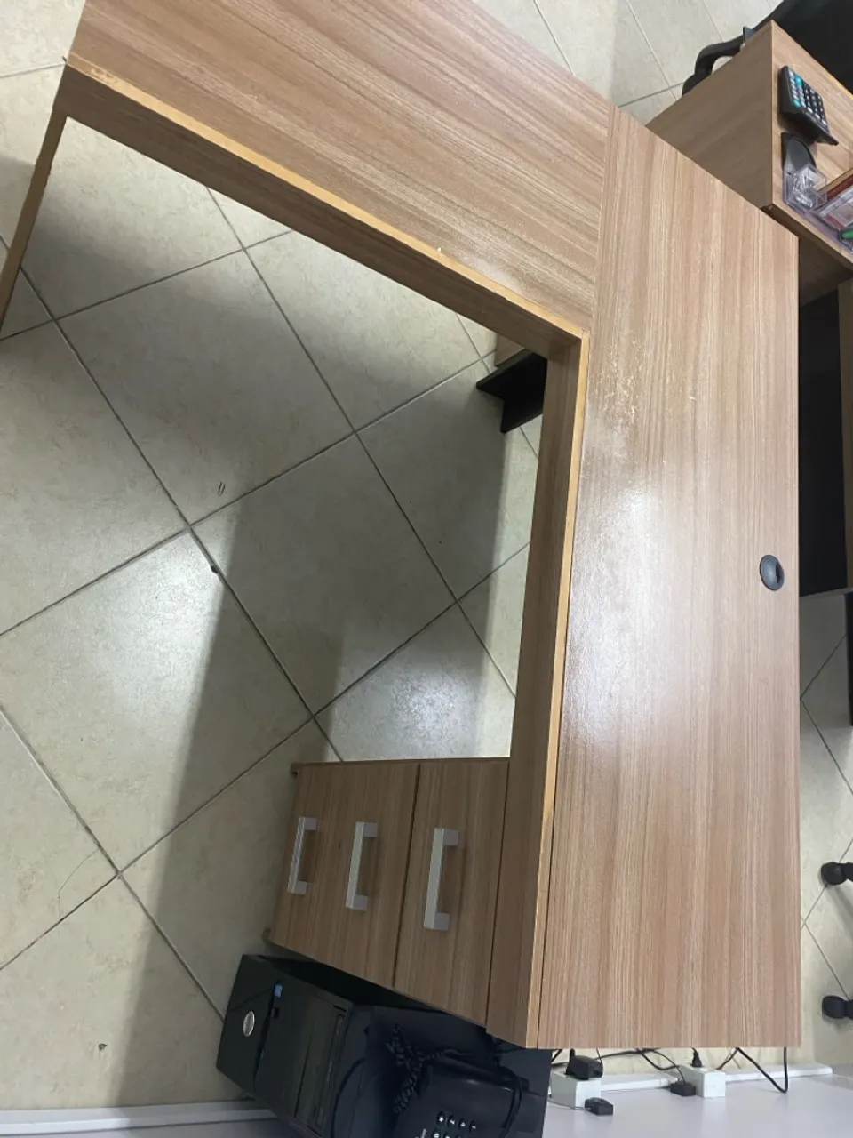 Mesa escritório com gaveta