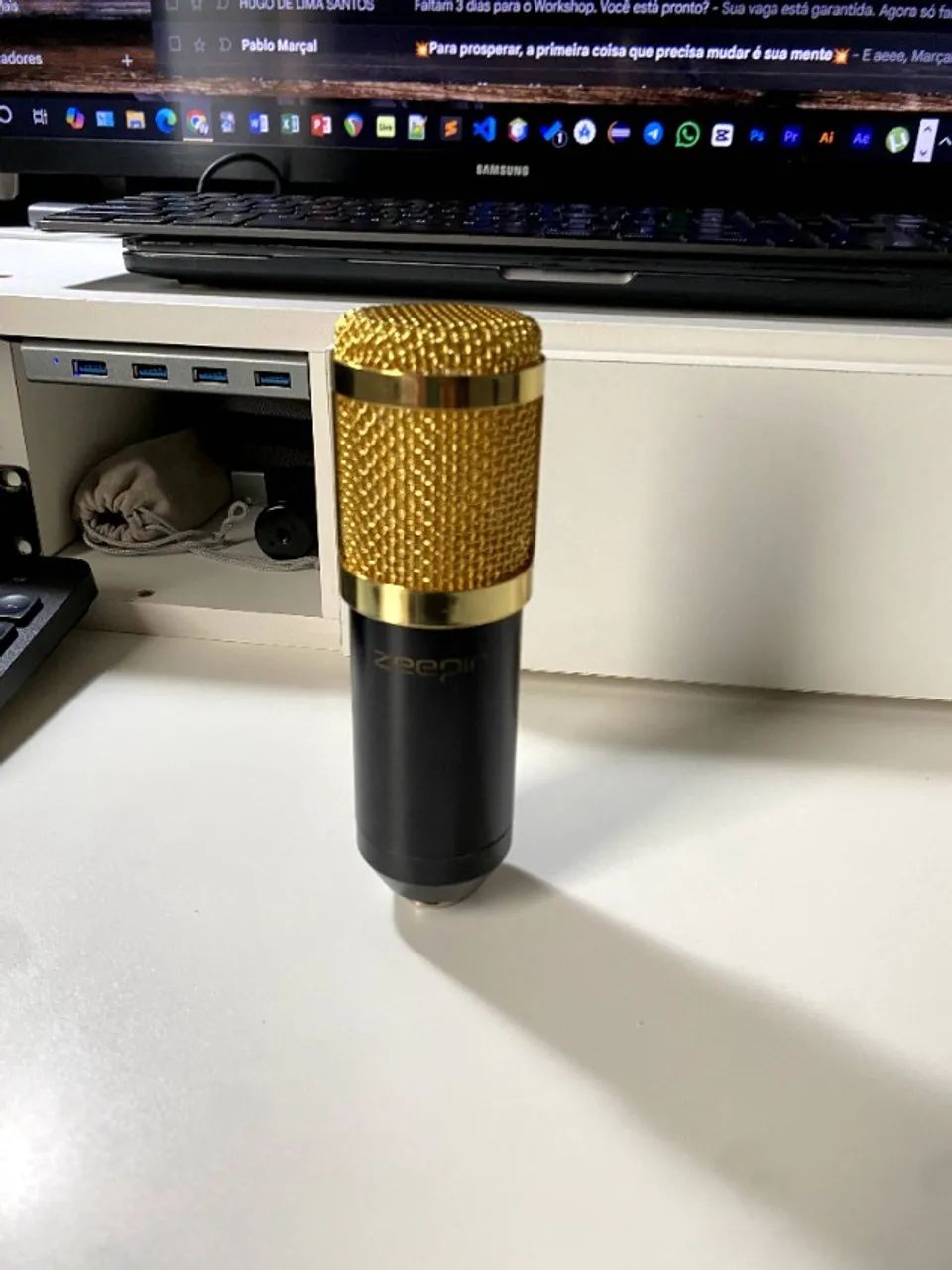 Microfone Andowl BM-800 Condensador Cardioide cor preto/dourado