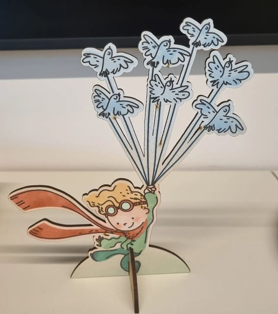 Escultura Decorativa Pequeno Príncipe com Pássaros