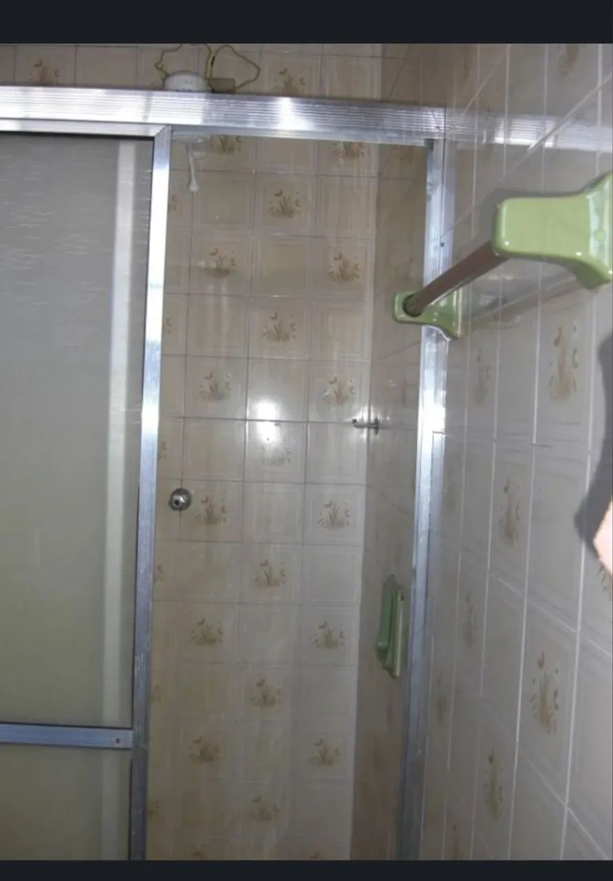 Alugo quarto para rapazes - Foto 3