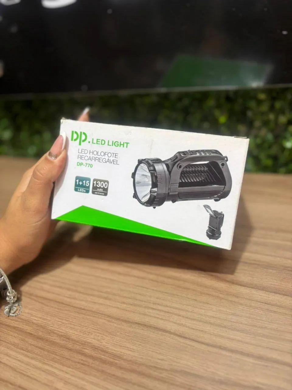 Lanterna de Led Light Holofote Recarregavel DP-770 1+5 Leds 1300 mAh 