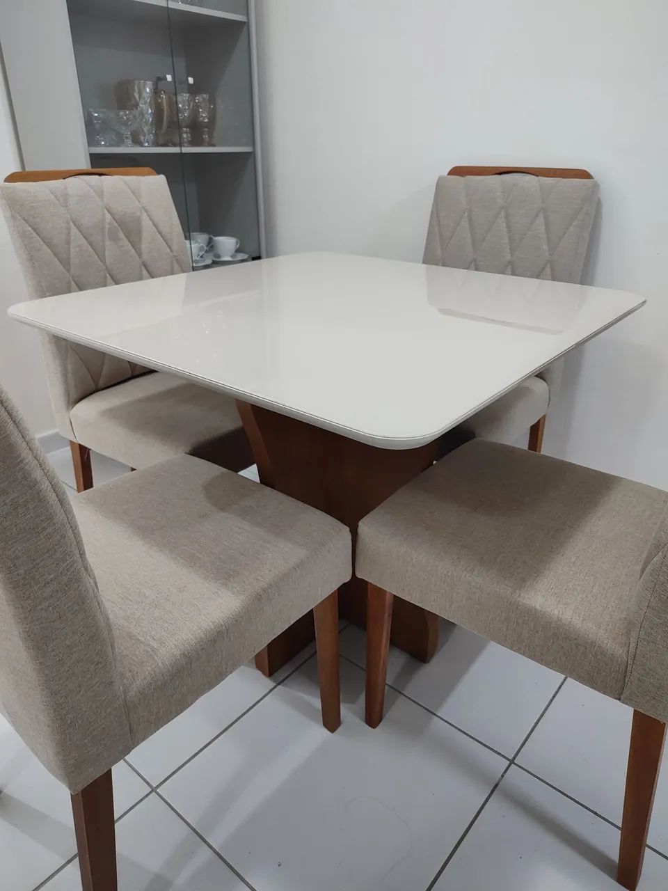 4-Person Table64341727927811122