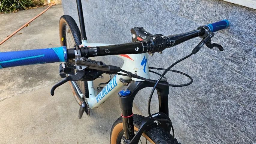 Bicicleta Specialized Epic HT Carbon GX Eagle 12v - Foto 4