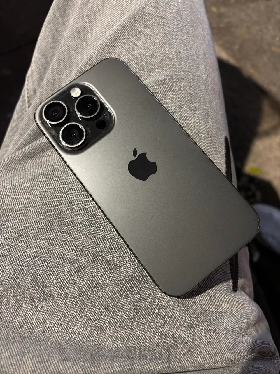 iPhone 15 Pro 512GB - Excelente Estado