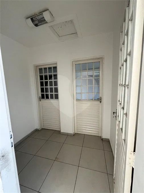 Ótimo Prédio Comercial !! Vende Total ou Aluga andar superior..OPORTUNIDADE ! - Foto 5