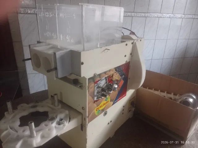 Maquina de salgados e doces - Foto 2