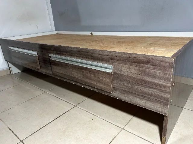 Cama de Solteiro- Medida 188/80 ótimo.