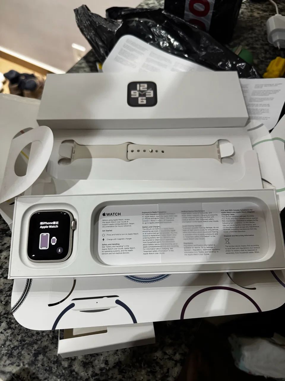 Apple Watch SE 2 Gen Starlight