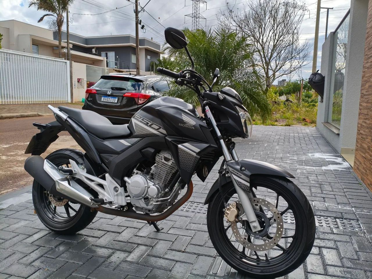 CB 250 2022 - Foto 2