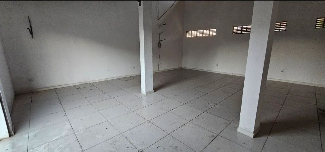 Alugo salão comercial no Prolongamento da Av. Rotary  - Foto 4