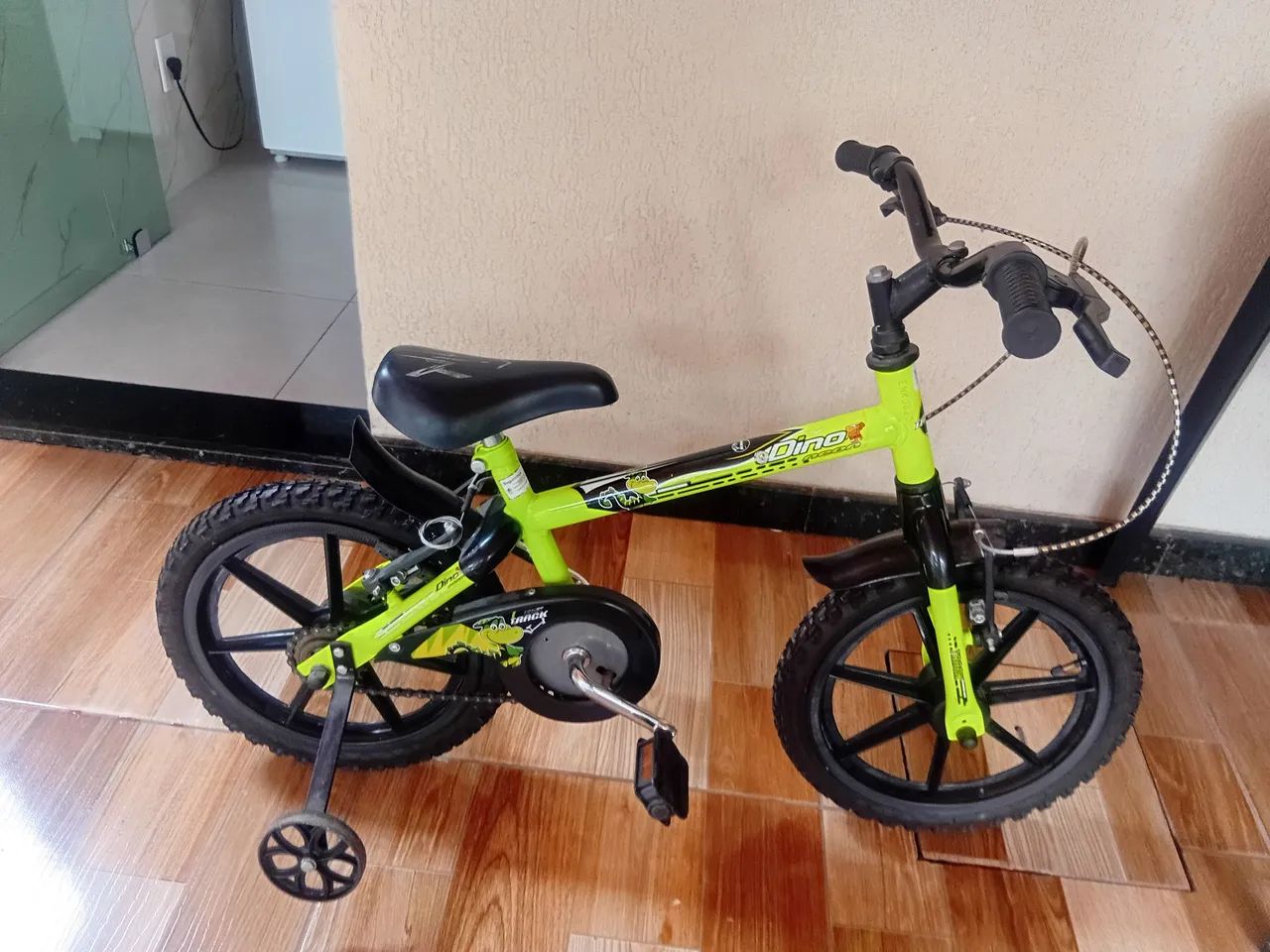 Bicicleta infantil aro 16 - Foto 5