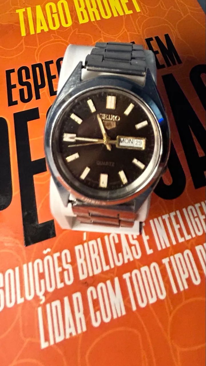     Seiko Vintage Quartz Masculino Aço Dia Data Colecionável