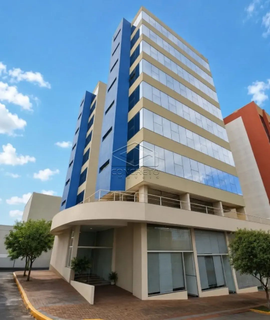 EXCELENTE SALA COMERCIAL COM 40M² AS MARGENS DA AVENIDA GETÚLIO VARGAS