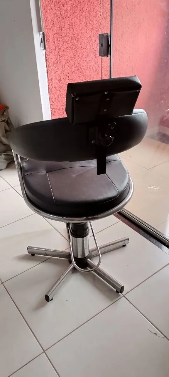 Vendo cadeira hidráulica para salão - Foto 2