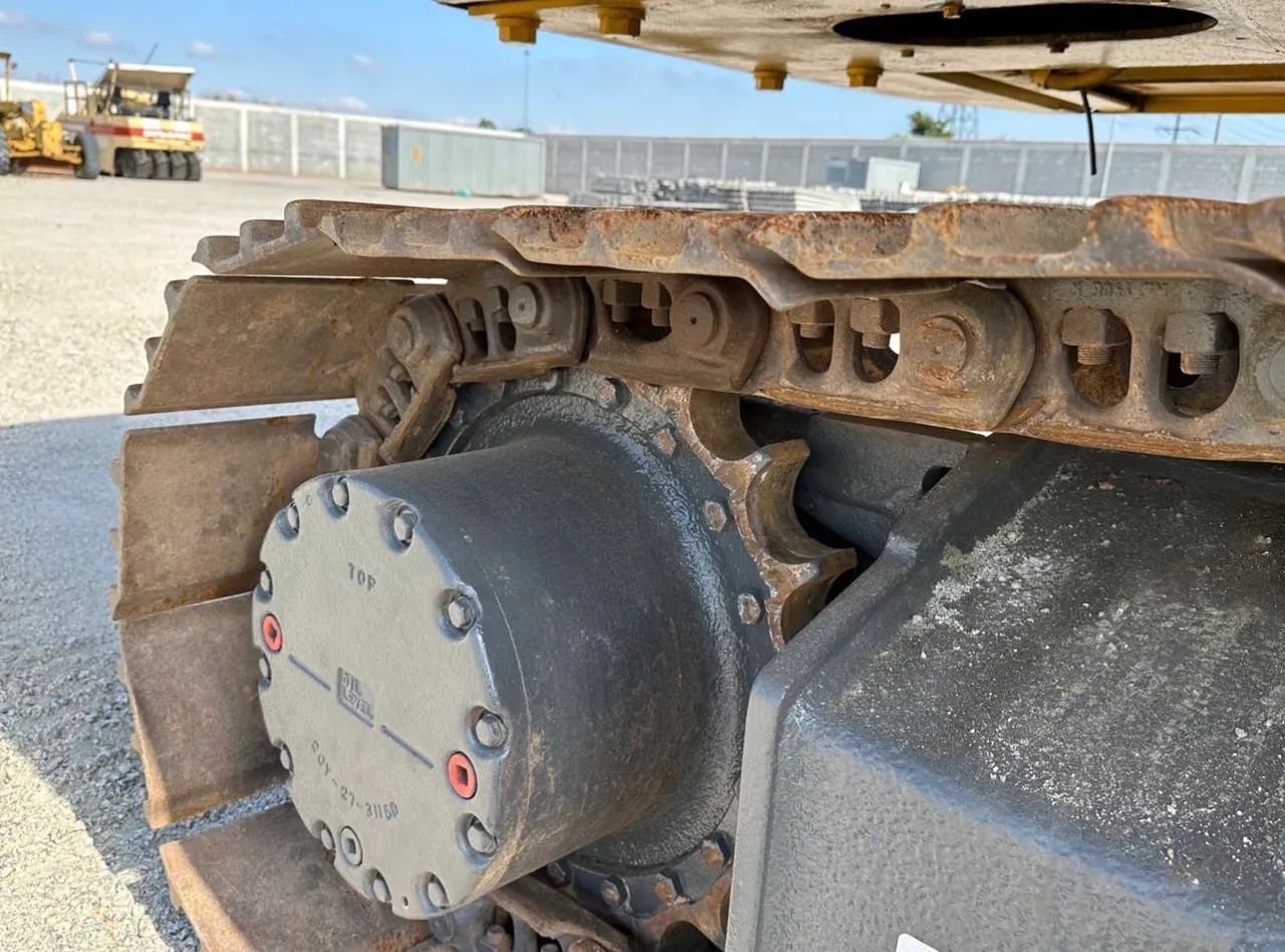 Escavadeira Komatsu PC160  ano 2008 com 16.000 horas, em SP - Foto 6