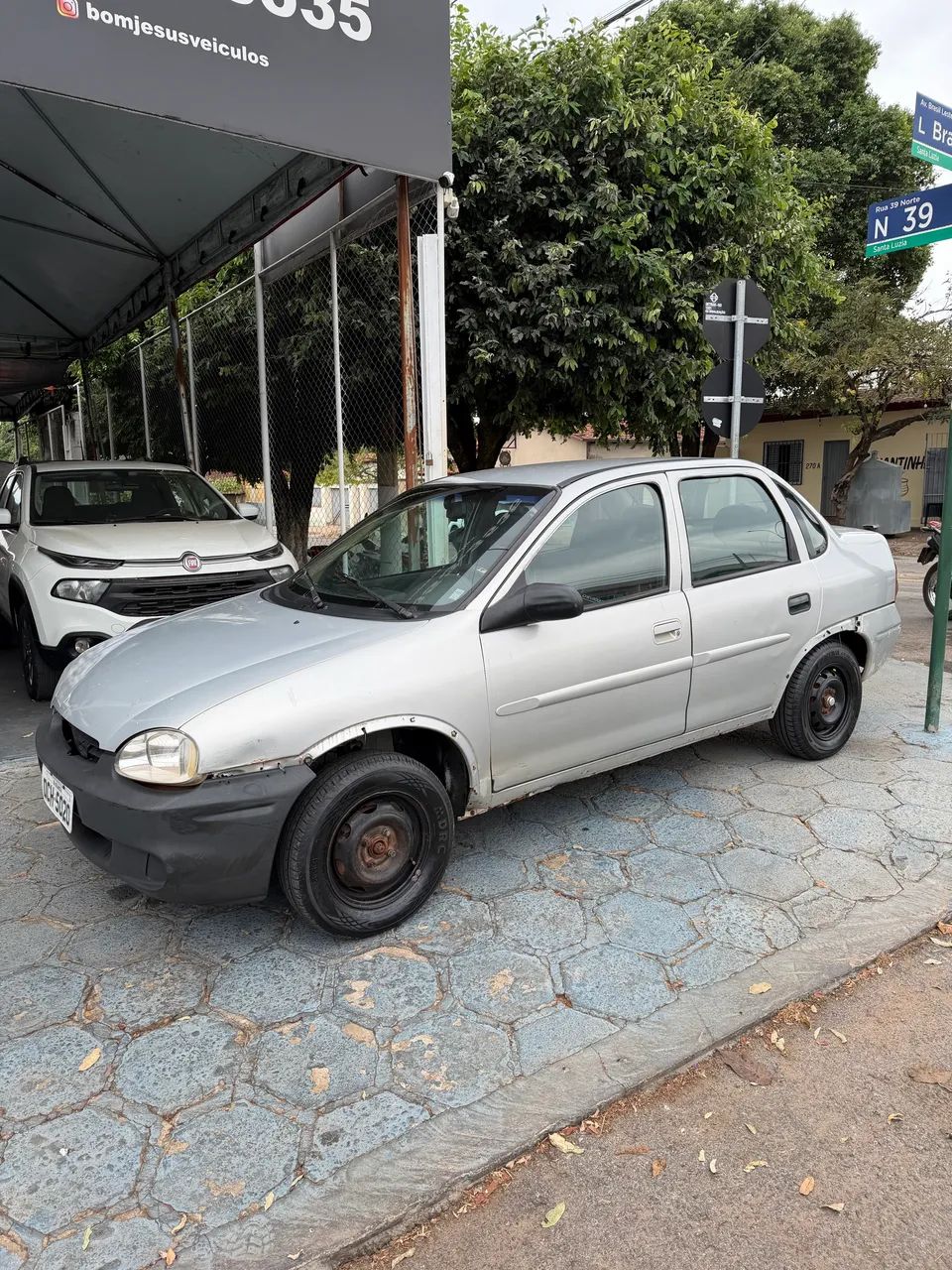 Chevrolet Corsa Sedan Super Milenium 1.0 MPFI 16V 2001